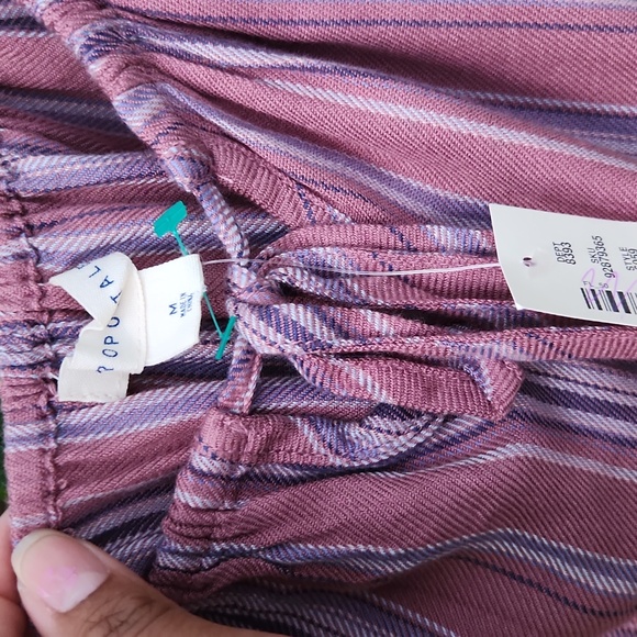 Aeropostale, Off The Shoulder,  Longsleeve, Purple, Striped, Smocked Cropped Top - Picture 3 of 8